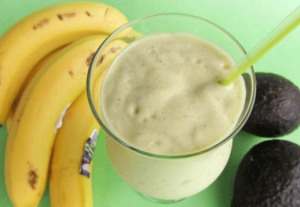 sinh to chuoi bo gium tang can